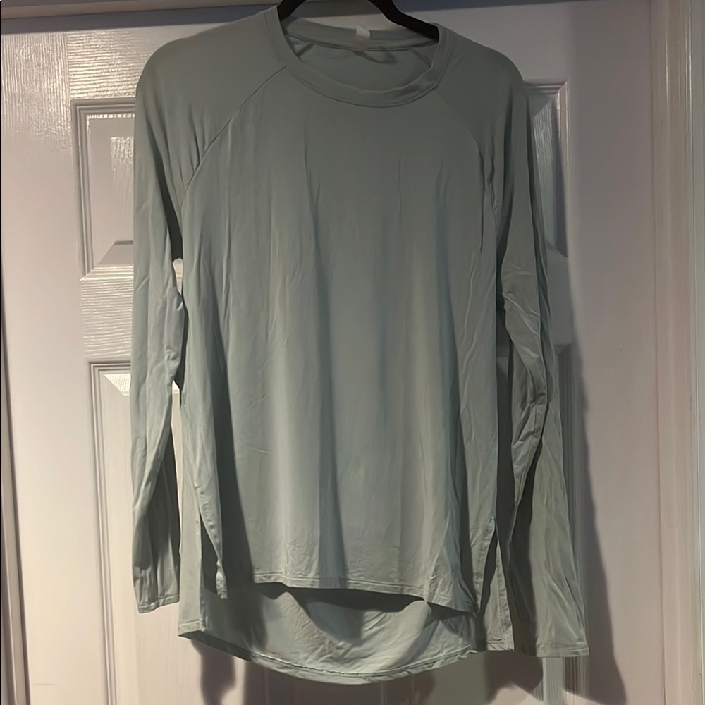 Under Armour Gray Long Sleeve Tee